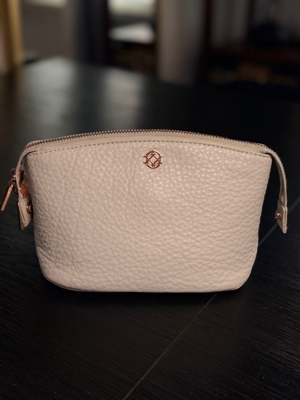 Dagne Dover Lola (cream) Leather Pouch Cosmetic Bag Clutch Travel Organizer